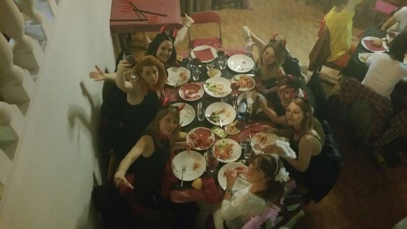 cena espectaculo santander - Cenas colectivas para despedidas en Santander