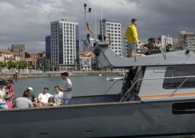 barco en gijon 5 - Alquiler de Barco - Catamaran en Gijón
