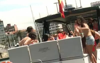 Tu despedida de soltero o soltera en un barco