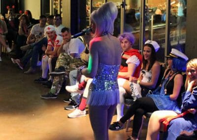 cena espectaculo despedidas gijon - Packs Despedidas en Gijón 2023