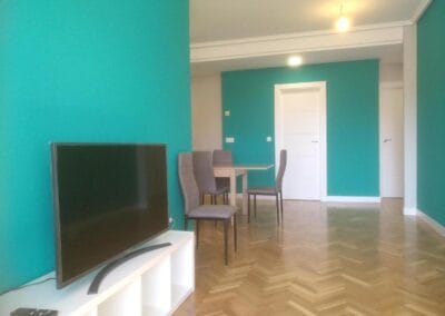 Piso 16 en León para despedidas: salón